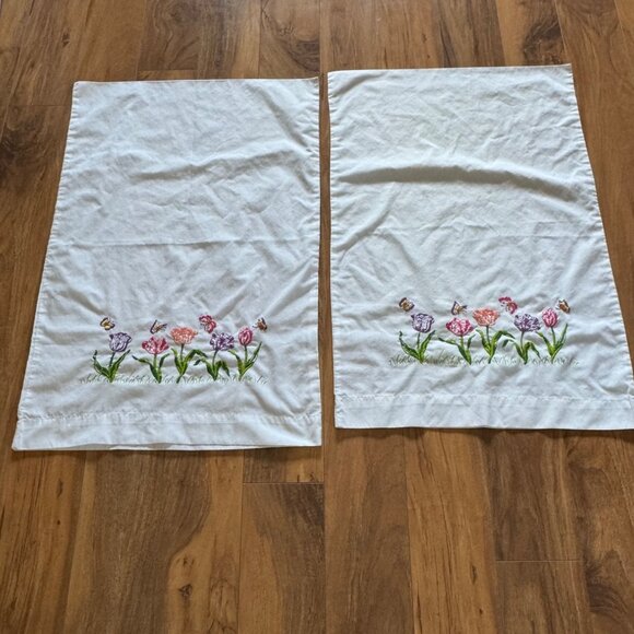 Janlynn Vintage White Embroidered Cotton Pillowcases With Floral & Butterfly - Picture 1 of 9